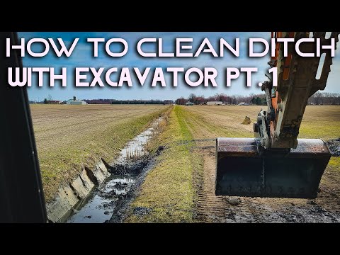 HOW TO CLEAN UP A DITCH WITH AN EXCAVATOR - Duel Camera View // Heavy Equipment Vlog Day2 Part1