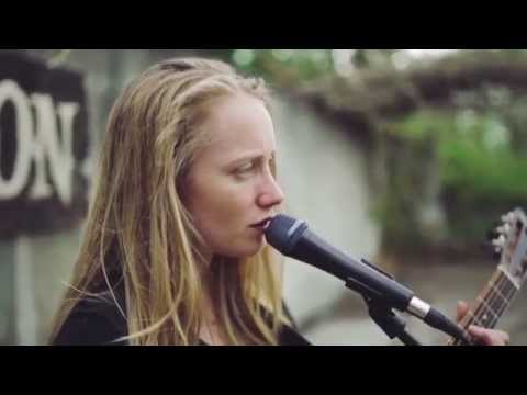 Slab Sessions (S01E01) - The Weather Station - Loyalty @Pickathon