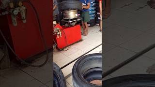 Download lagu ganti ban mobil dulu #story #status mp3 Download lagu ganti ban mobil dulu #story #status mp3