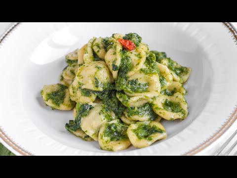 HOME MADE ORECCHIETTE with Broccoli Rabe - Orecchiette con cime di rapa
