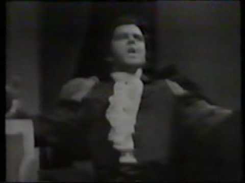 Luigi Alva sings *Ecco, ridente in cielo*