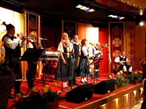 03 Hauskapelle Avsenik - Glück im Schwarzwald - Gremo na Pokljuko