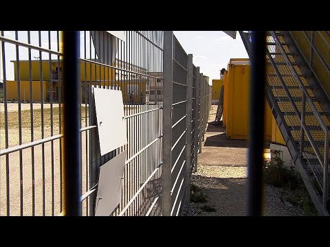 Германия раздает мигрантов