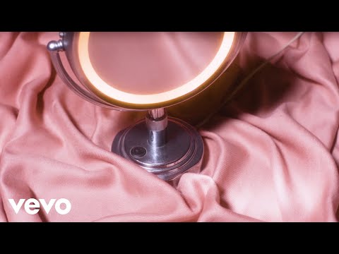 Lena d'Água - Desalmadamente (Visualiser)