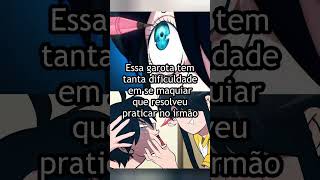 Essa garota tem tanta dificuldade em se maquiar que resolveu praticar no irmão