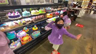Amazing cakes at Safeway | Purple Sisters