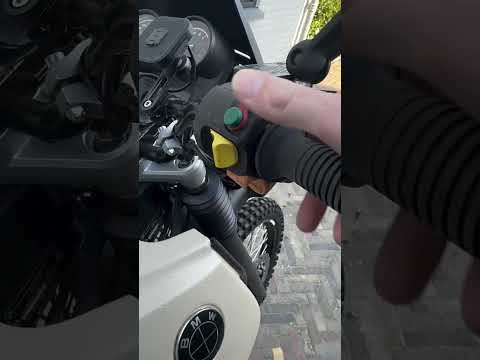 Thumbnail for BMW r1100gs 1994 👋🏻 #bmwmotorrad #r1100gs by BMW R1100GS