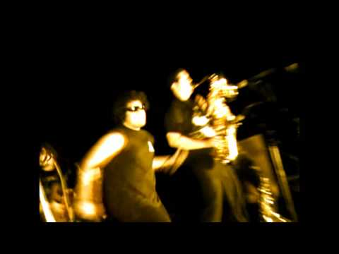 LA CACHIMBA - incontrolable (Video Oficial)