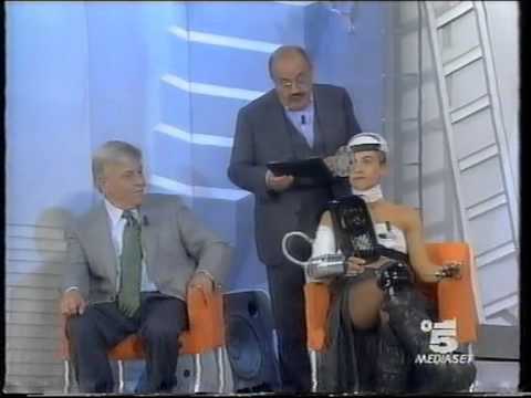 Maurizio Costanzo Show (ospite Barbie girl)