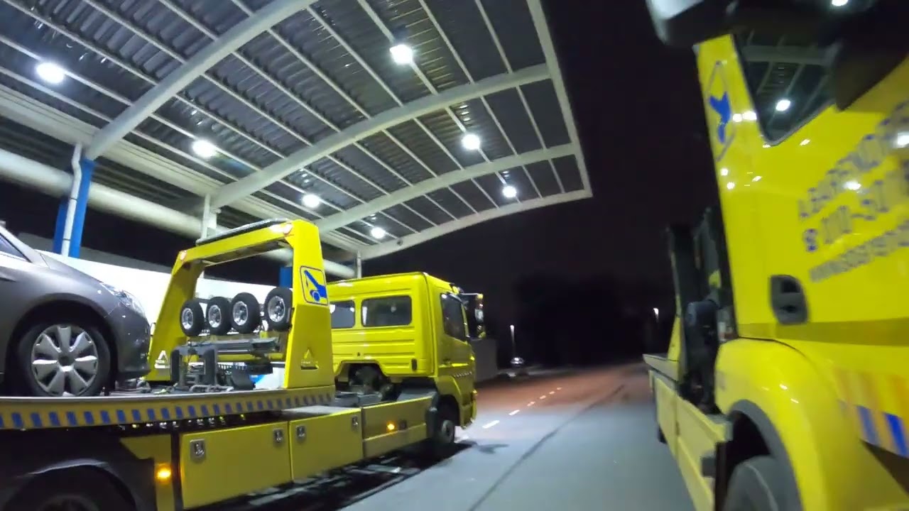 Pech met hele familie op snelweg! 