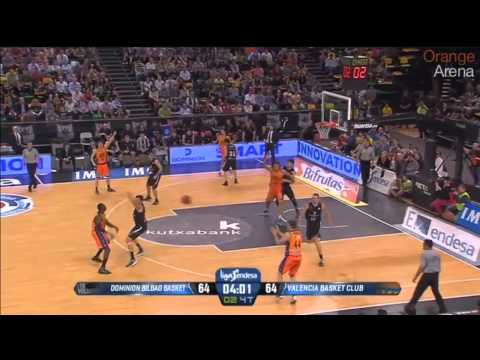 El vídeo de la jugada que denuncian Sito y el Bilbao Basket. El tiro de Harangody