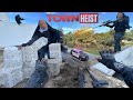PARKOUR VS TOWN HEIST