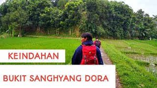 preview picture of video 'Numpang tidur di Bukit Sanghyang Dora'