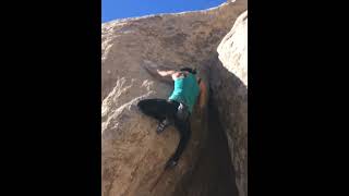 Video thumbnail of Bittersweet, V9. Joshua Tree