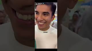Download lagu Syed Saddiq & Bella Astillah Jumpa Peminat di Mid Valley Brunei mp3