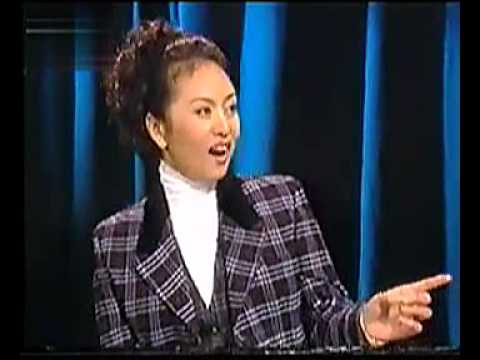 彭丽媛1999年访谈China's First Lady Peng Liyuan (1999) - YouTube