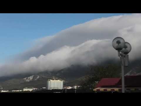 Норд-ост ветер в геленджике. Норд-ост в новороссийске 2022. Почему в геленджике сильные ветра. Гроза в геленджике. Почему в геленджике сильные ветра.