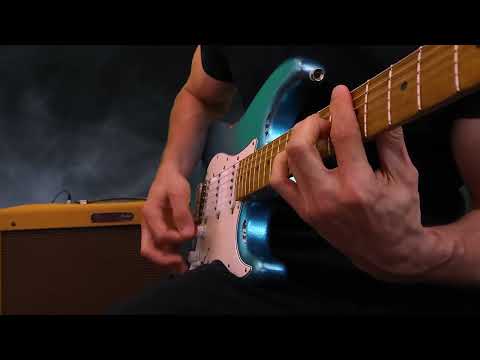 2002 American Fender Stratocaster Custom Relic Blue Sparkle