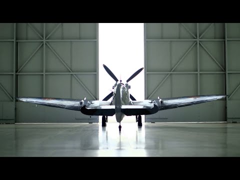 Flying historic WWII Spitfire plane - Red Bull Air Race Ascot 2014