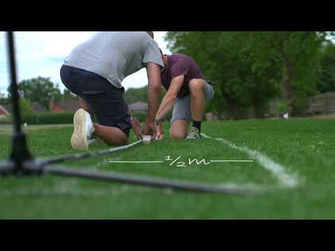 L'allestimento di un campo da touchtennis