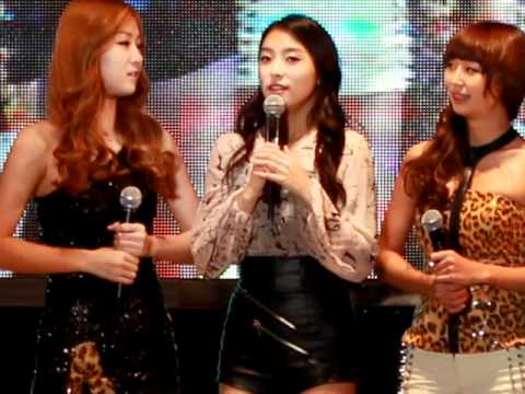[SISTAR/FANCAM] 2011.10.02 Cur Two show / SISTAR Full time( Bora Focus )