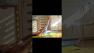 Daily yoga stretching #yoga  #YogaCommunity#Yogalnspiration #YogaPractice #YogaLife #YogaEveryday