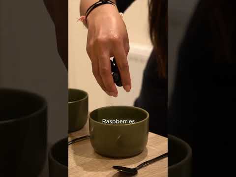 Chocolate & Blueberry Yoghurt Pots 🫐 Healthy Chocolate Pudding 🍫 #shorts #healthydessert