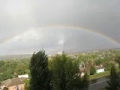 красивая радуга после дождя. beautiful rainbow after the rain. 