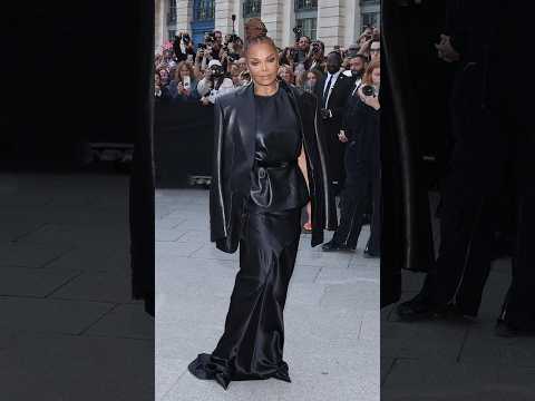 YouTube Shorts — Paris Fashion Week: Twppep5Kw3Q