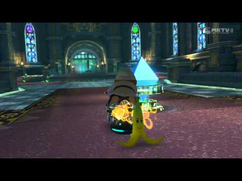 Mario Kart 8 - Highlight #5 - Hyrule Circuit - Master Sword = Never Bored!
