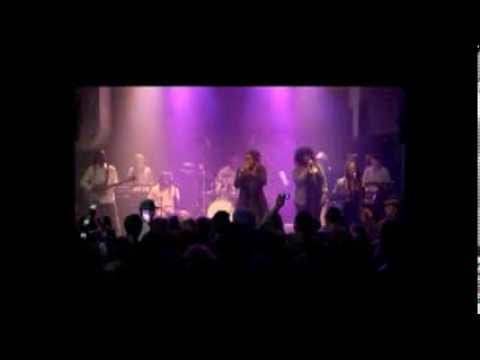 Sael - La Politique (Feat In Out Experience Band)  Live à Paris 2013