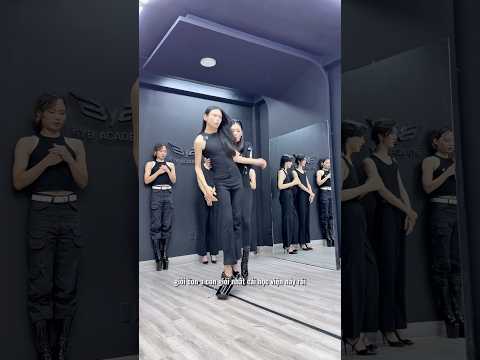 What would it look like if a male model tried walking in 30cm heels?