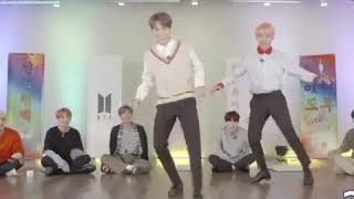 Download lagu Jimin dancing to serendipity  (BEHIND the anSwer ) mp3