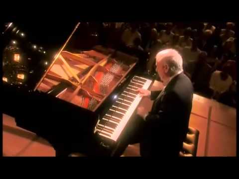 Beethoven | Piano Sonata No. 2 in A major | Daniel Barenboim