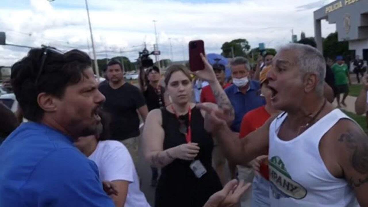 Brasile, le sorti di Bolsonaro continuano a dividere il Paese