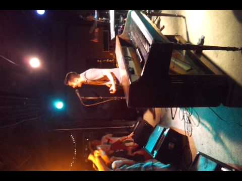 Twenty one pilots slowtown