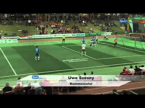 30. Do. Hallenfußball-Stadtmeisterschaft Endrunde Freitag Spiel 11 und 12