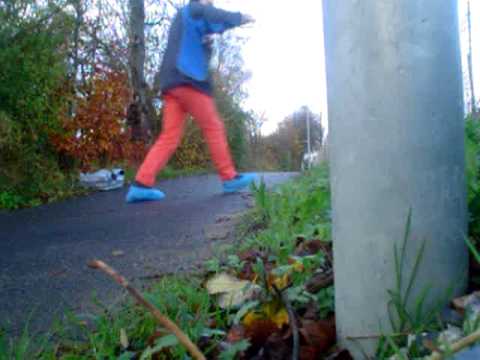 EN SÆRDELES habil Sprintløber strækker HALEBENET og stikker 1 flad til STYLES...