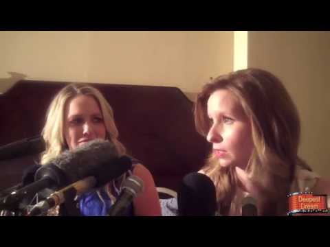 "Playing House" Stars Give Improvisation Tips (Lennon Parham, Jessica St. Clair)