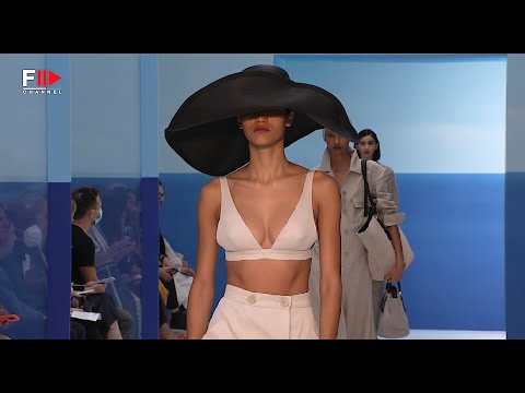 MAX MARA Spring 2023 Milan   Fashion Channel
