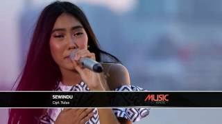 Download lagu Alika - ly Missing You, Pandangan Pertama, Sewindu (Live at Music Everywhere) ** mp3