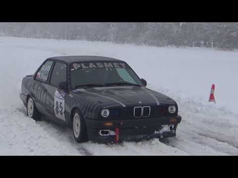 Wyścig o zdrowie dla Mirka | Karol Dorosz/Jagoda Waśko | BMW 318 IS |