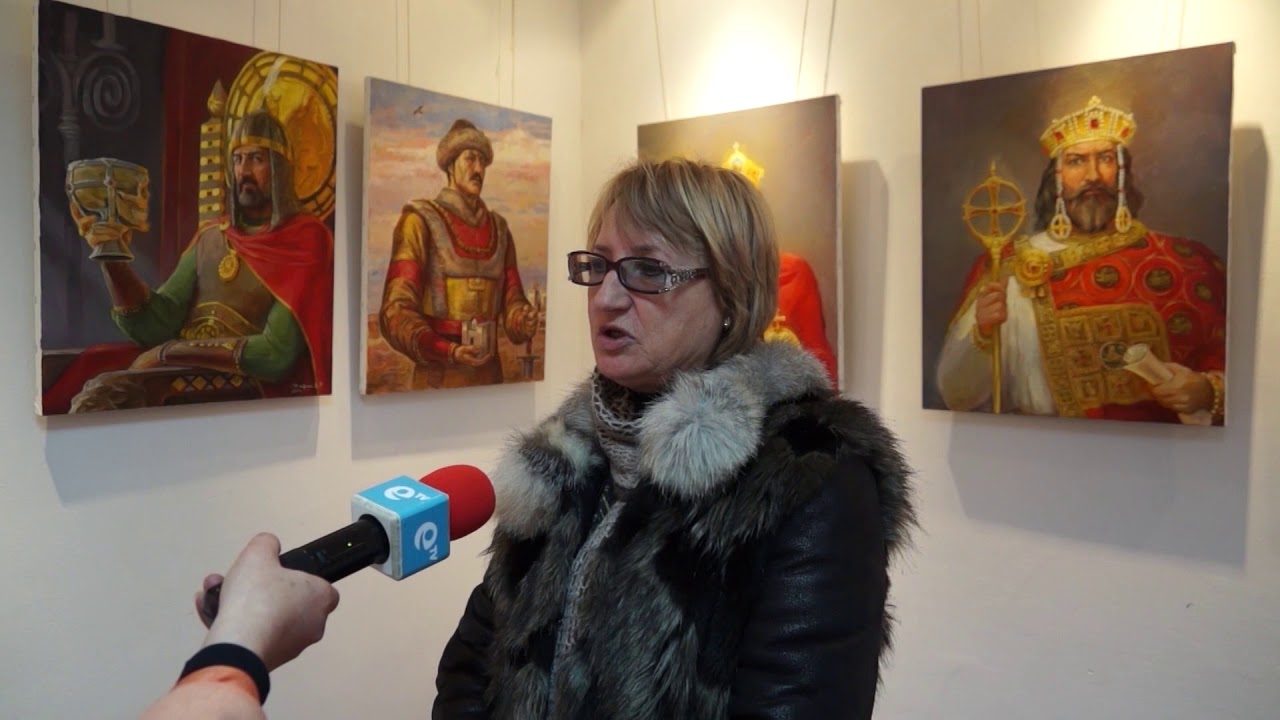 13 български владетели греят в календар