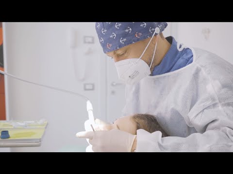 Igiene orale professionale da Garda Ambulatori odontoiatrici ad Affi