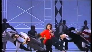 Paula Abdul - The Way That You Love Me (1990 Music Awards) (HQ)