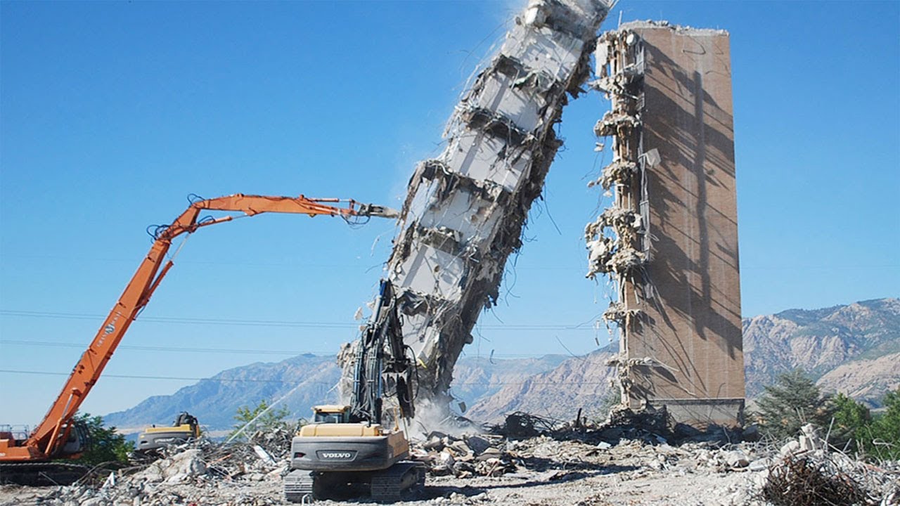 Amazing Dangerous Building Demolition Excavator Skill - Biggest Heavy Equipment Machines