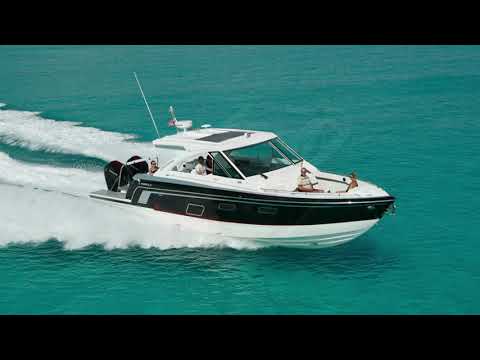 Formula 380 SSC 2023 with Twin Mercury 600HP V-12 Outboards