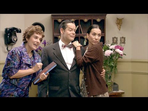 Amar C729 - El reportaje que Benigna ha encargado pone la pensión patas arriba