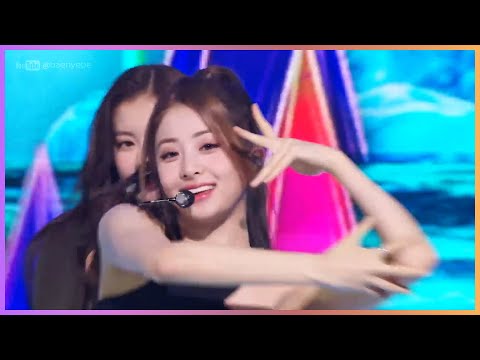 le sserafim yunjin's "I’m feeling something nan hollin deushi adeukhi eojireoun nunbushim"