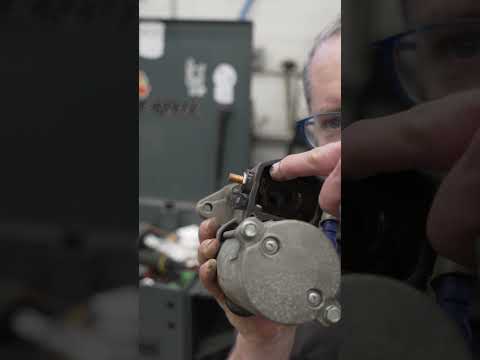 Why your starter clicks but the engine doesn't start